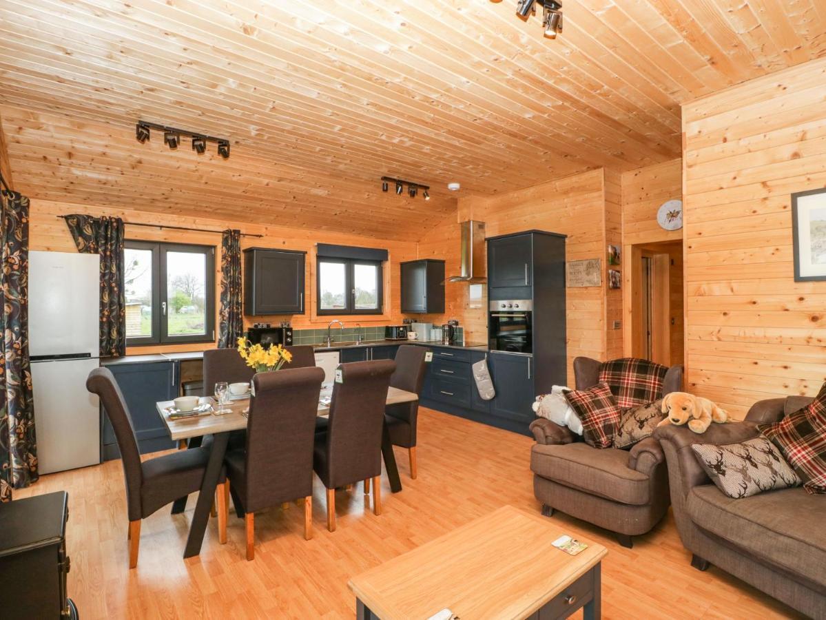 The Lodge At Crossroads Farm Bridgwater Exterior foto