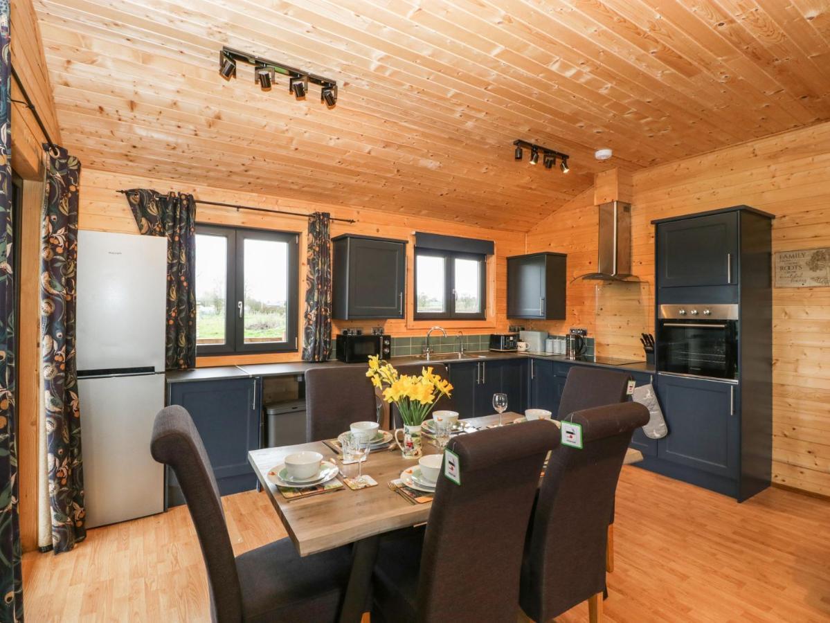 The Lodge At Crossroads Farm Bridgwater Exterior foto